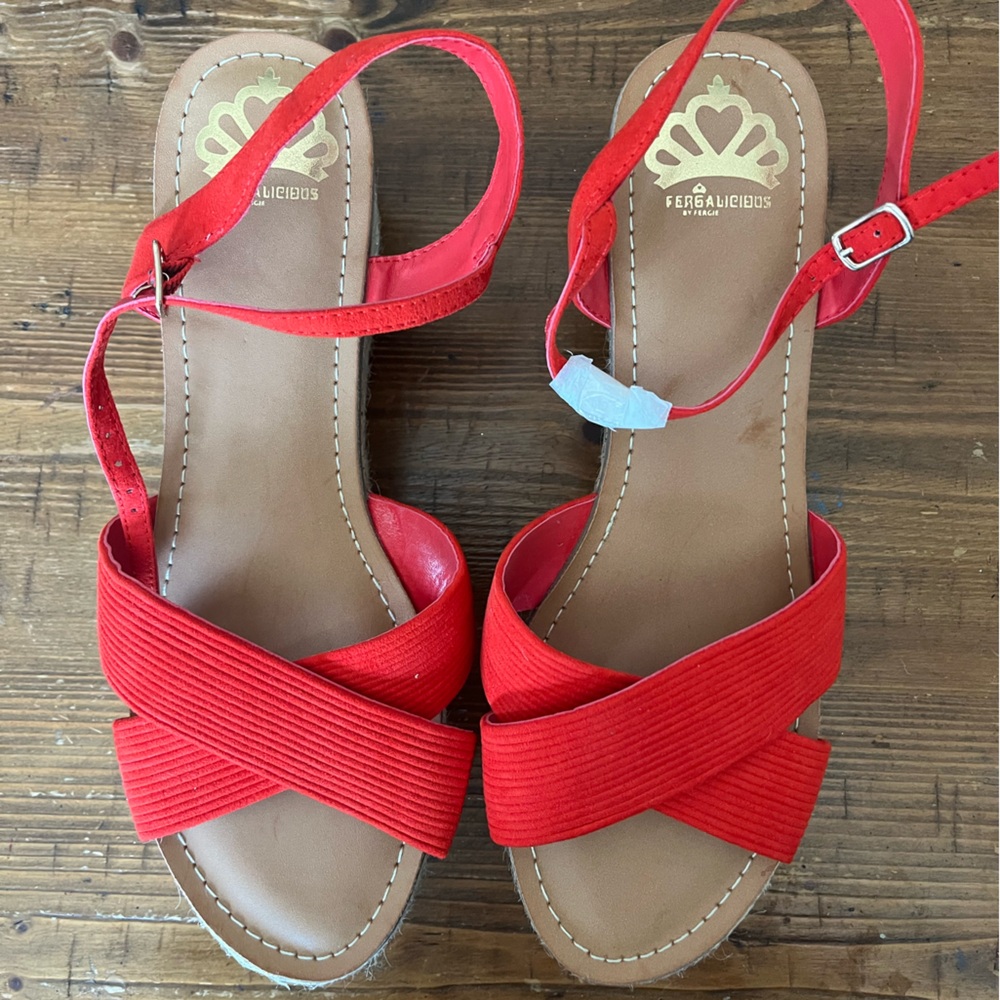 Fergalicious Platform Espadrille Red Wedge with Gold Glitter Sandal Size 8.5
